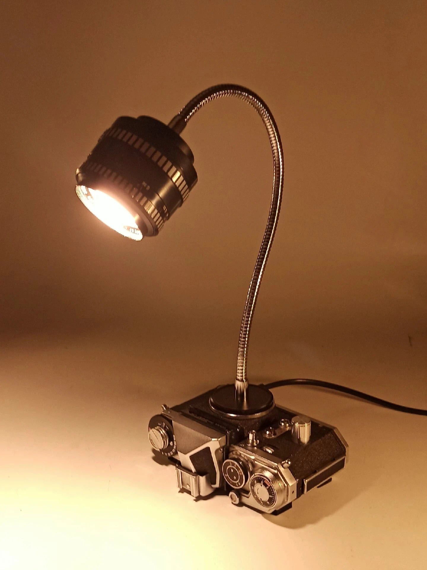 Vintage M42 Camera Desk Lamp - USB Powered - 2CFA